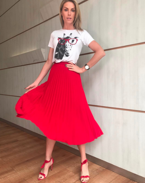 Looks Ana Hickmann com relógios exclusivos  